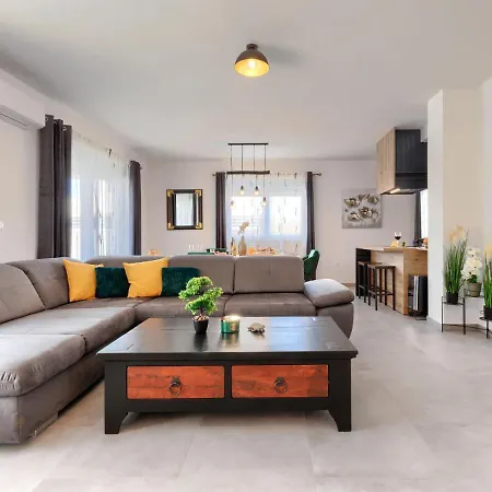 Drago By Interhome * Vodnjan