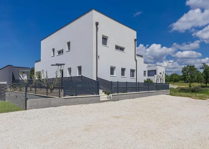 Villa Drago By Interhome